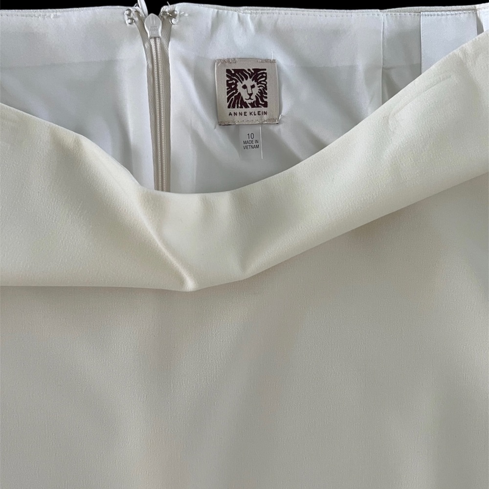 Anne Klein Cream Skirt